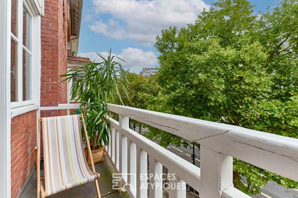 Duplex traversant avec balcon dans ancien hôtel particulier – Place du Maréchal Juin