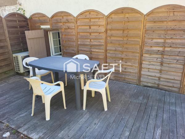 APPARTEMENT AVEC JARDINET