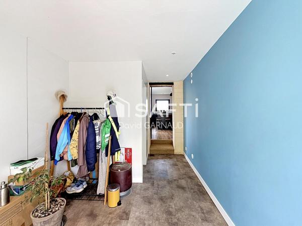 Maison en moellons de 121 m² entièrement rénovée à la campagne
