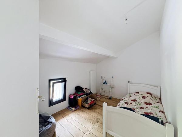 Maison en moellons de 121 m² entièrement rénovée à la campagne