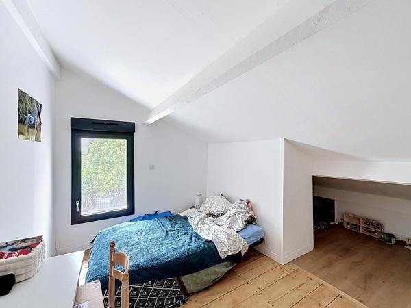 Maison en moellons de 121 m² entièrement rénovée à la campagne