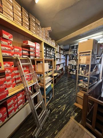 À VENDRE DROIT AU BAIL - EMPLACEMENT PREMIUM