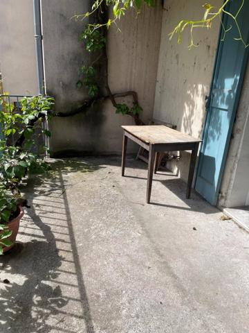 Location                                                      Studio
                        
                     1 pièces                      17 m2                     à Digne-les-Bains