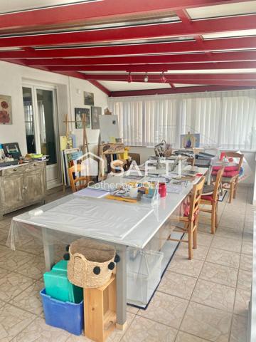 Jolie maison de famille avec véranda et jardin