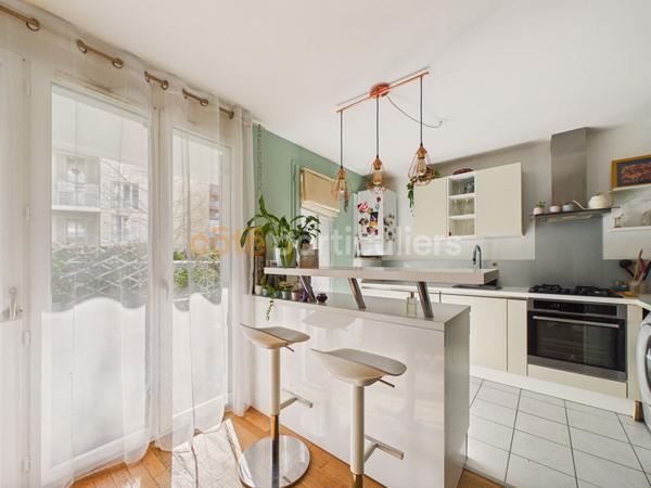 Vente Appartement64 m² - 3 Pièces - BORDEAUX (33100)