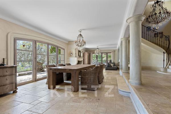 Bastide provençale sur les collines de Manosque