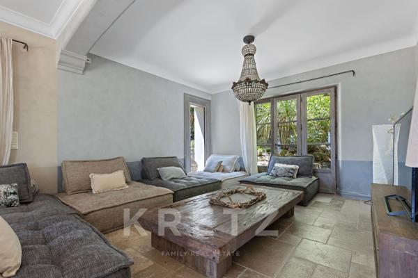 Bastide provençale sur les collines de Manosque