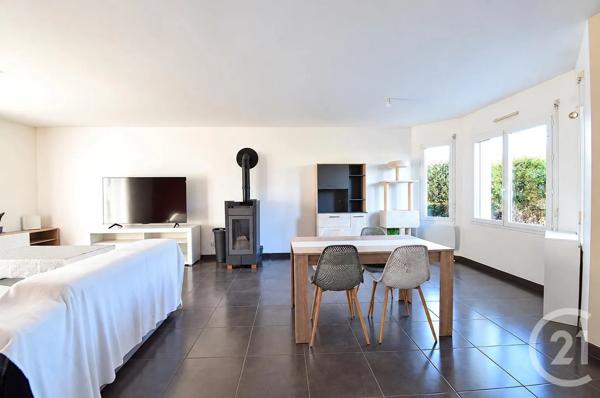 Maison à vendre  4 pièces - 108 m 2   LOUVIGNE  - 53