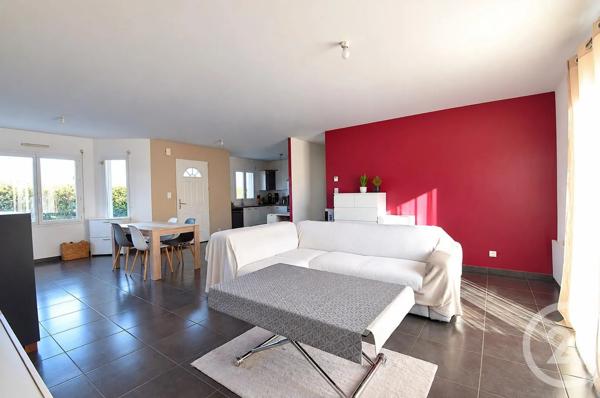 Maison à vendre  4 pièces - 108 m 2   LOUVIGNE  - 53