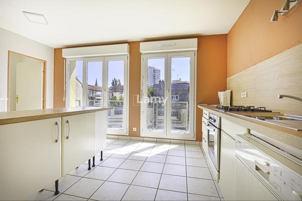 Mulhouse f5 125m² dernier étage terrasse garage parking caves