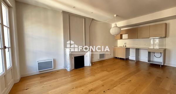 Location Appartement 3 pièces 58.5 m² - Toulon 83000