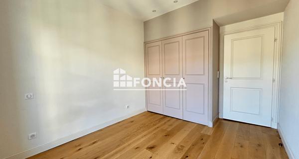 Location Appartement 3 pièces 58.5 m² - Toulon 83000