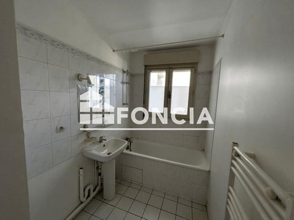 Location Appartement 3 pièces 55.2 m² - 15 A AVENUE SAINT PIERRE Le Plessis Trevise 94420