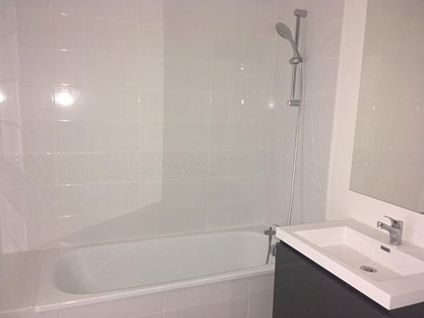 Appartement à louer Merignac : 3 pièces, 64m² avec 2 chambre(s) à 1 100€ - AJP Immobilier Mérignac