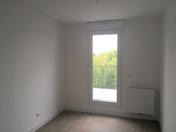 Appartement à louer Merignac : 3 pièces, 64m² avec 2 chambre(s) à 1 100€ - AJP Immobilier Mérignac