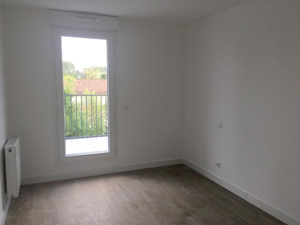 Appartement à louer Merignac : 3 pièces, 64m² avec 2 chambre(s) à 1 100€ - AJP Immobilier Mérignac