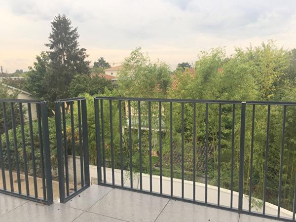 Appartement à louer Merignac : 3 pièces, 64m² avec 2 chambre(s) à 1 100€ - AJP Immobilier Mérignac