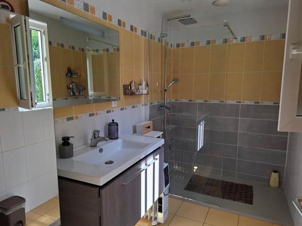 Maison 3 chambres en parfait état - habitable de suite