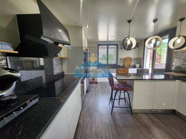 Vente Appartement 3 pièces 93 m2 à La Queue-en-Brie