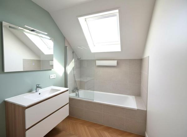 T2 lumineux avec balcon, garage et cave