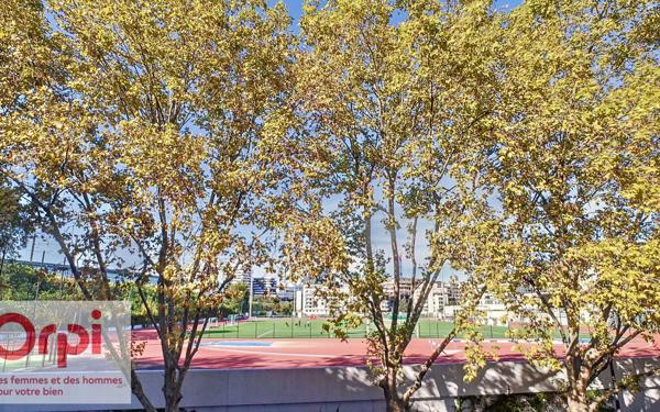 Appartement à vendre    2 pièces • 30,78 m2 Issy-les-Moulineaux