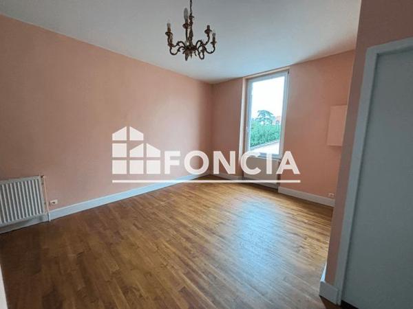 Location Appartement 3 pièces 63.37 m² - 25 AVE DE LATTRE DE TASSIGNY Villeneuve Sur Lot 47300