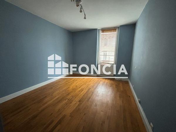 Location Appartement 3 pièces 63.37 m² - 25 AVE DE LATTRE DE TASSIGNY Villeneuve Sur Lot 47300