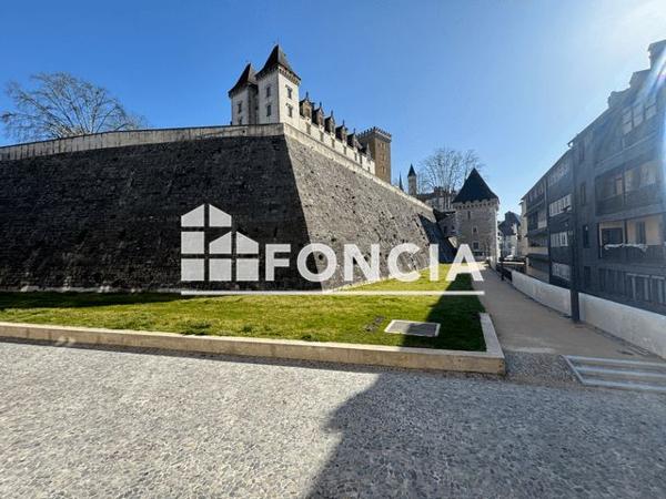 Location Appartement 2 pièces 51.63 m² - 6-8 RUE MARCA Pau 64000