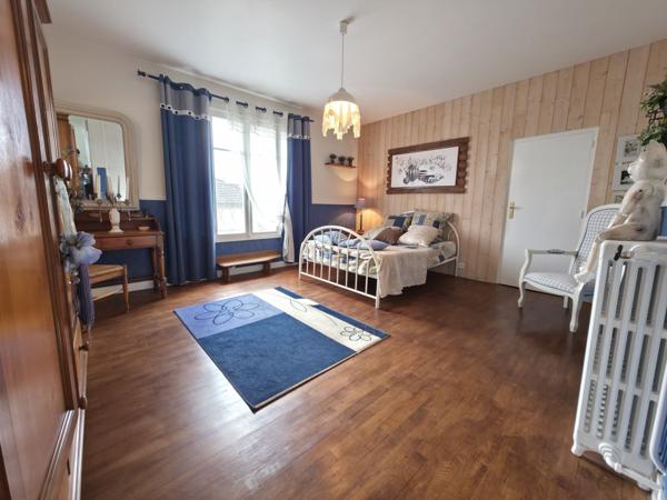 Maison 9 pièces - 280 m²