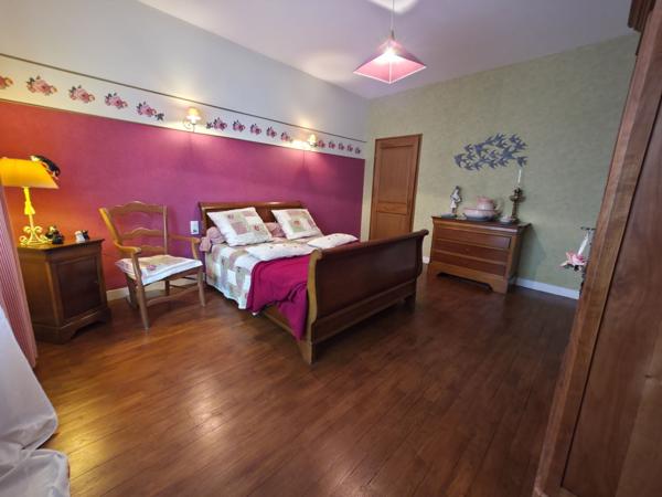 Maison 9 pièces - 280 m²