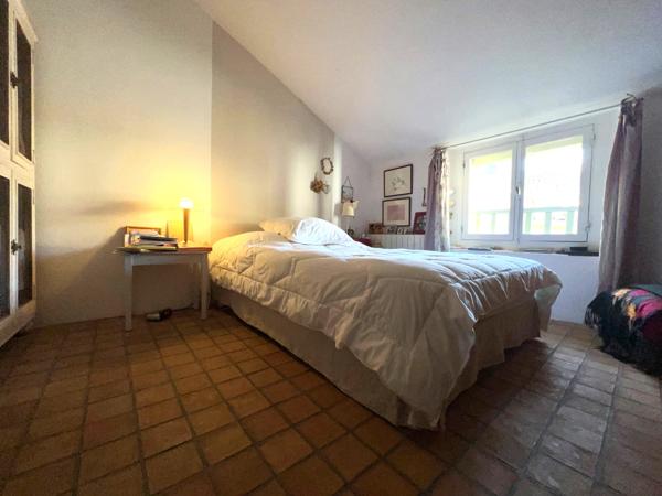 Maison de village avec Chambre d'hote et commerce - Lourmarin - Réf. 289