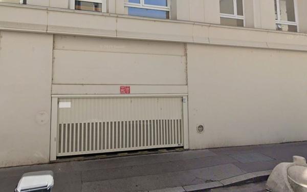Stationnement à louer