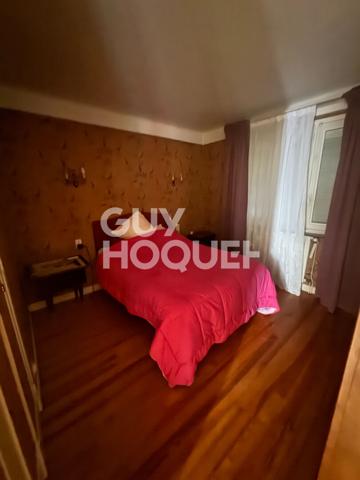 AUBENAS - Vue Dégagée avec Terrain constructible.