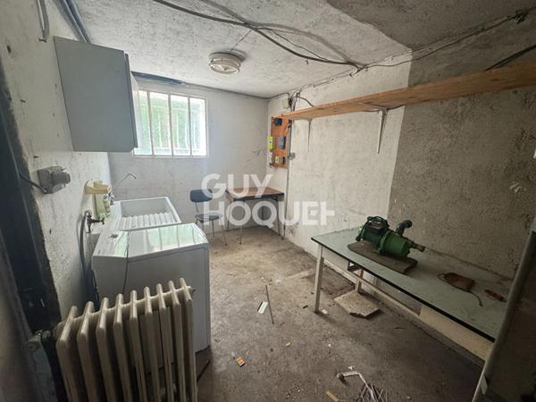 AUBENAS - Vue Dégagée avec Terrain constructible.