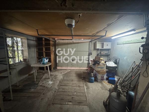 AUBENAS - Vue Dégagée avec Terrain constructible.