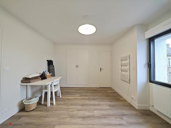 Maison à ELVEN, 56250 - 5 pièces 126m²