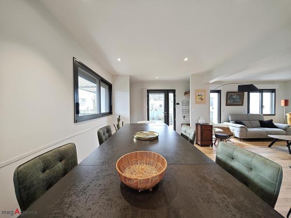 Maison à ELVEN, 56250 - 5 pièces 126m²