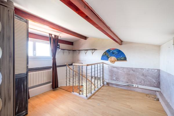 4 PIECES AVEC PISCINE