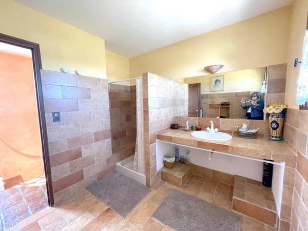 TORNAC - ANDUZE - GARD - MAISON - 3 CHAMBRES - PISCINE - SOUS-SOL - GARAGE -