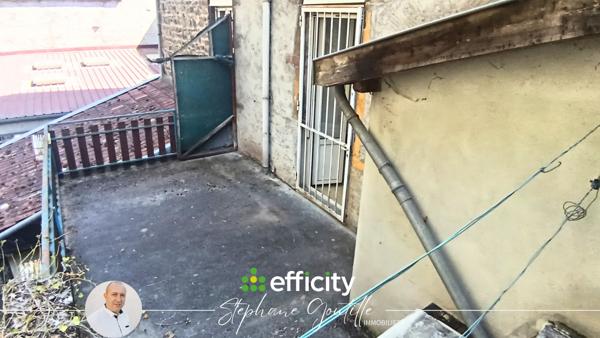 Appartement
         2 pièces
        - 42 m² 75 000 € *