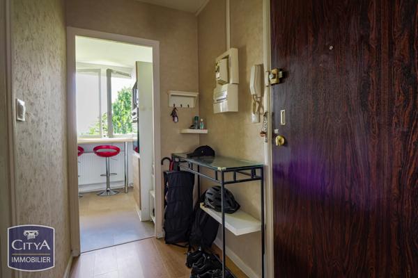 Appartement à vendre 2 pièces 44.46m² Saint-Jean-de-la-Ruelle (45140)