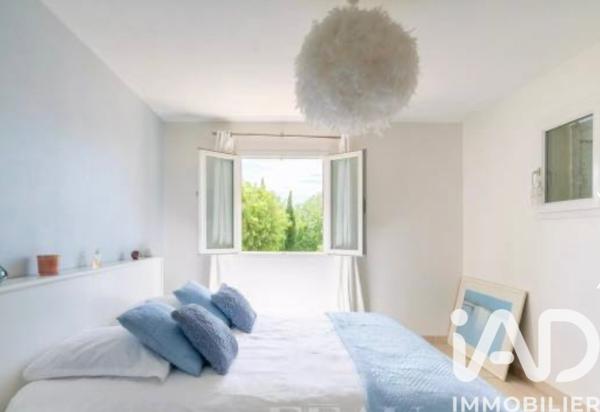 Maison à vendre 5 pièces 170 m² Saint-Cyr-sur-Mer