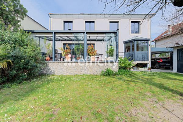 Maison 7 pièces - 230 m² Bien prestige