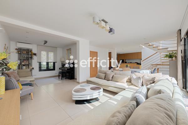 Maison 7 pièces - 230 m² Bien prestige