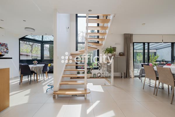 Maison 7 pièces - 230 m² Bien prestige