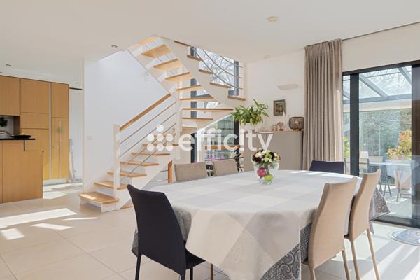 Maison 7 pièces - 230 m² Bien prestige