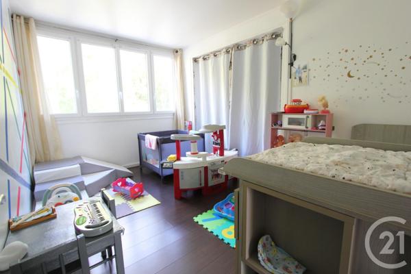 Appartement F4 à vendre  4 pièces - 79,89 m2 ST MICHEL SUR ORGE - 91