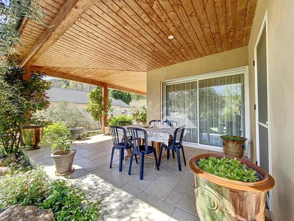 Saint-Jean-du-Bruel (12230) Magnifique maison plain-pied 163 m2 habitables, 3 chambres, garage