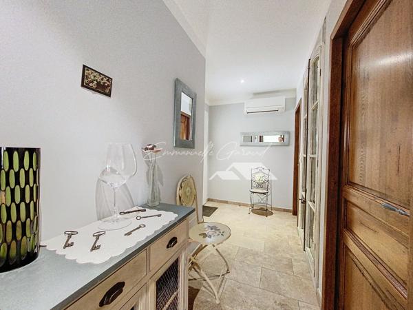 Saint-Jean-du-Bruel (12230) Magnifique maison plain-pied 163 m2 habitables, 3 chambres, garage