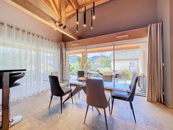 Saint-Jean-du-Bruel (12230) Magnifique maison plain-pied 163 m2 habitables, 3 chambres, garage